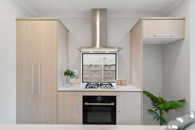 12 Matairangi Avenue Totara Heights_4