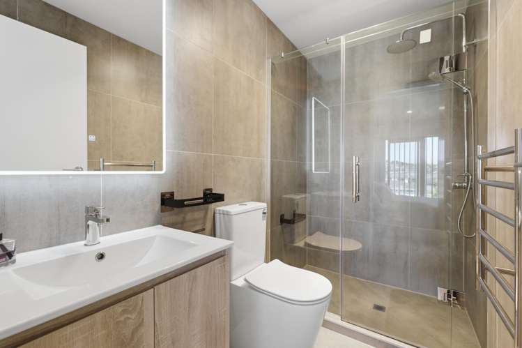 7 Ngaru Way Orewa_20