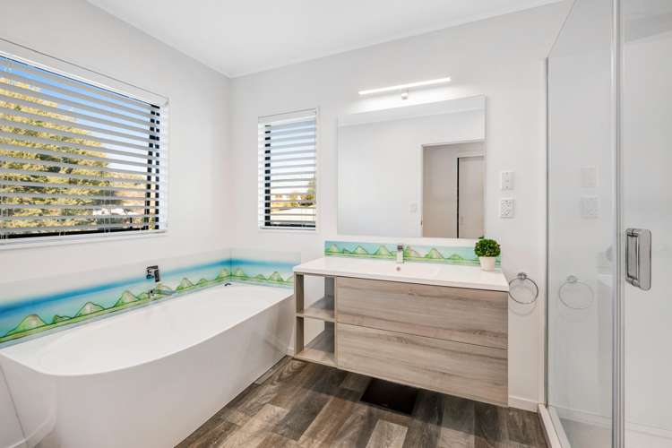 1418 Whangaparaoa Road Army Bay_12