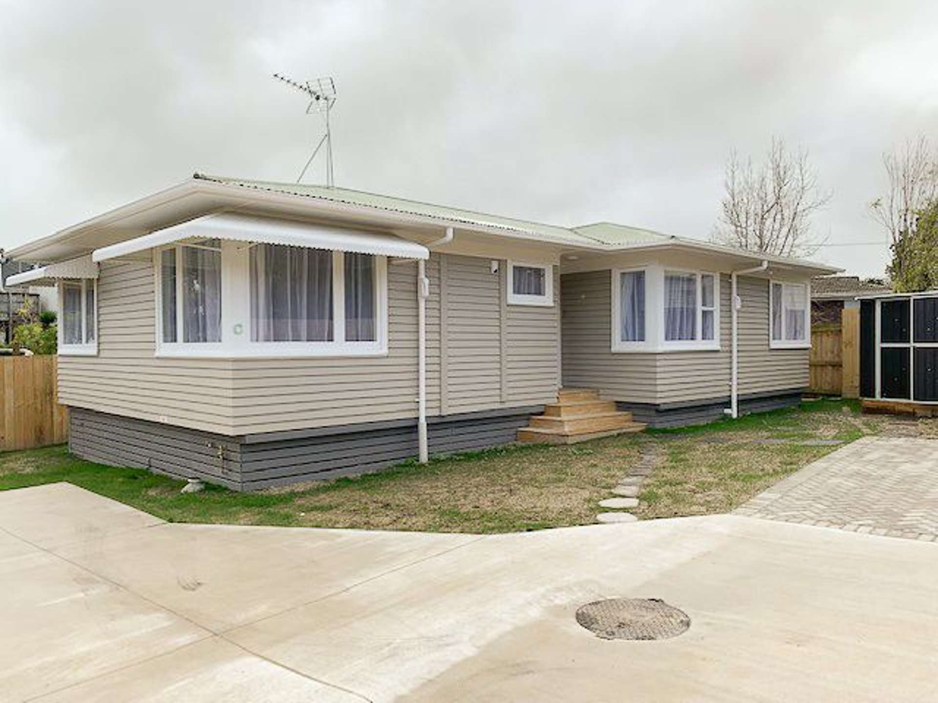 14C Triangle Road Massey_0