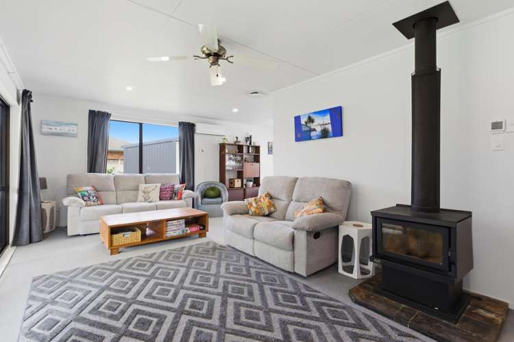 27 Sylvania Drive Matua_6