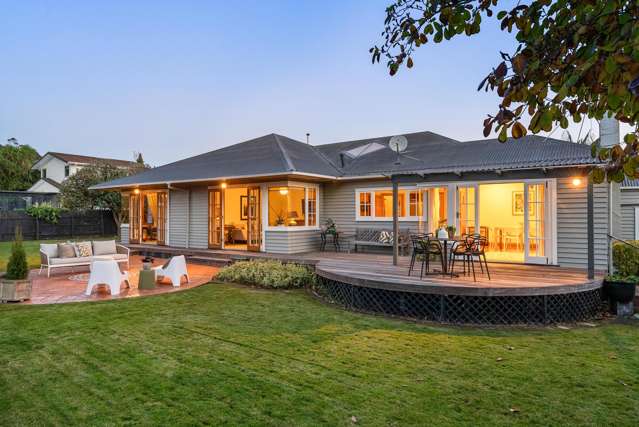 Freehold family home, priced to sell 400k under CV
