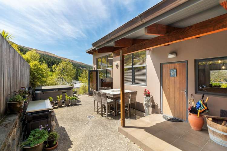 18 Olivers Place Queenstown_7