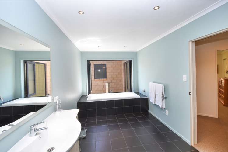 9 Orchard Grove East Taieri_16