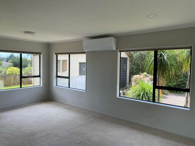 207 Burswood Drive Pakuranga Heights_2