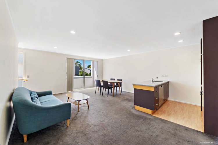 53/3 Wagener Place Mount Albert_4