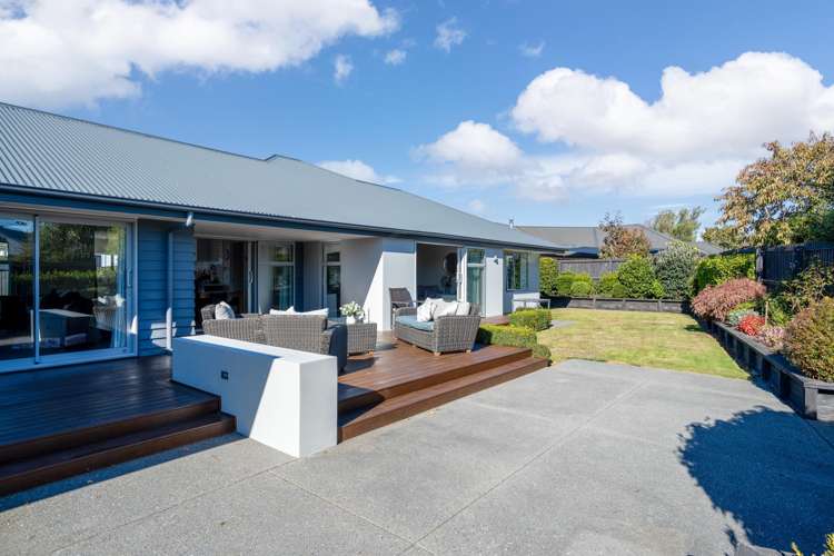 6 Mullion Lane Burwood_21