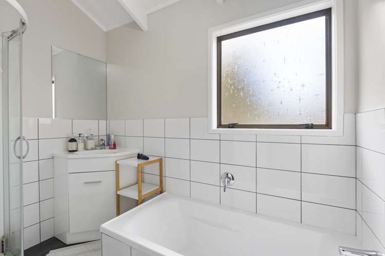 96 Wattle Farm Road Wattle Downs_13