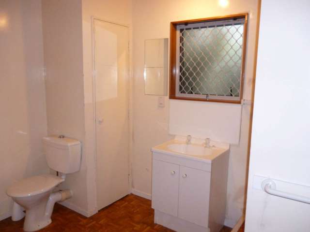 2/48 Girrahween Drive Totara Vale_3