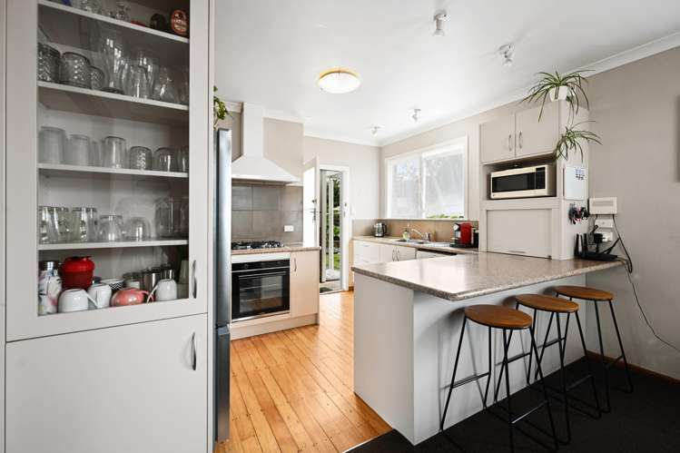 15 Tomin Road Glenview_20