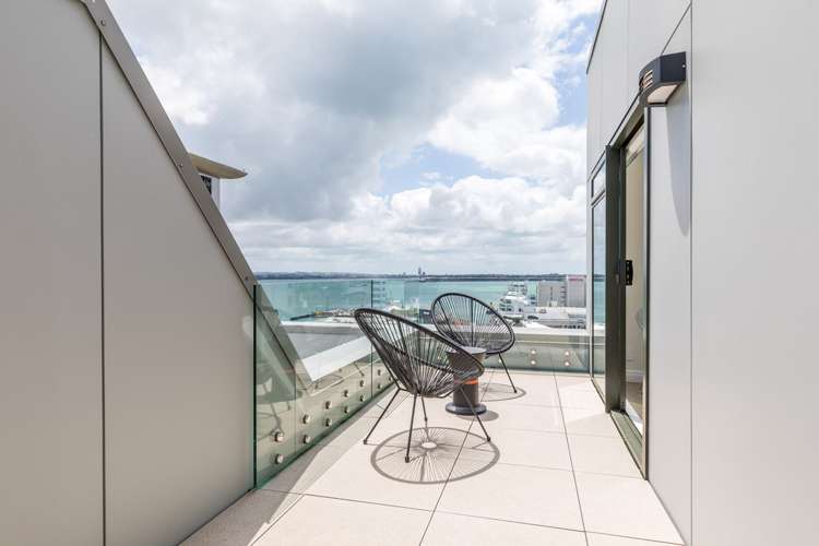 9a/18 Hobson Street Auckland Central_11