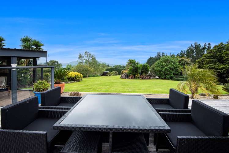 21 Going Road Matarau_17