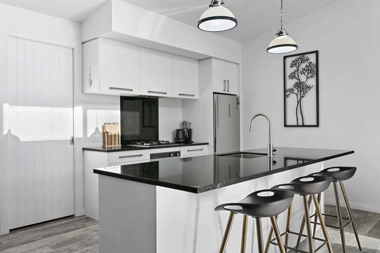 155 Victory Drive Wharewaka_3