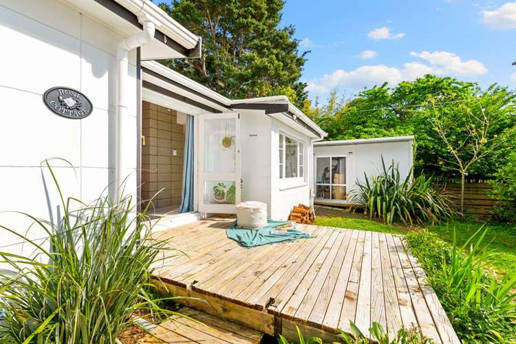 29 Kauri Point Road Laingholm_18