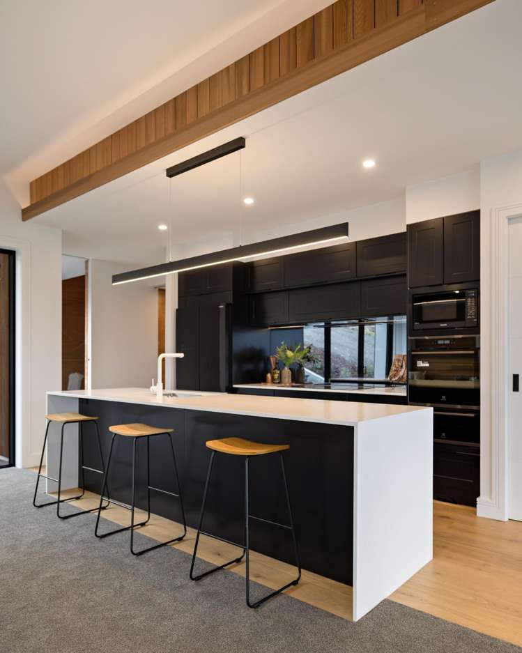 6 Florence Close Queenstown Hill_4