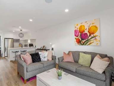 6/2 Ayr Road_2