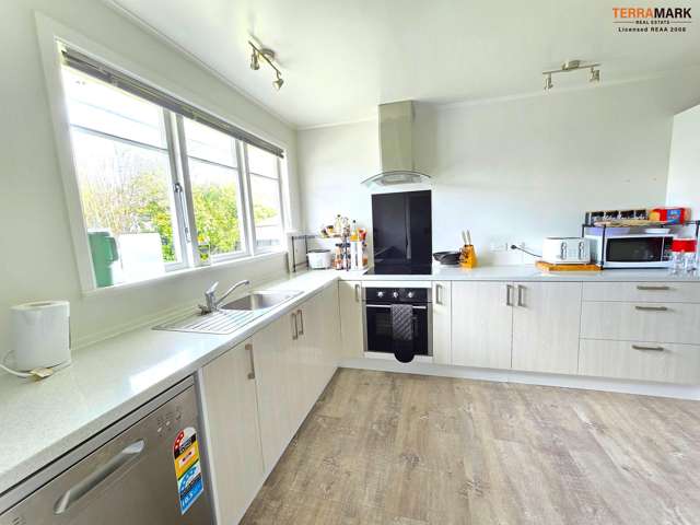 21 Totara Park Road Clouston Park_4