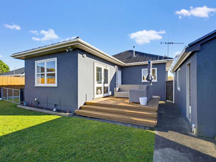 81 Guy Ave Takaro_20