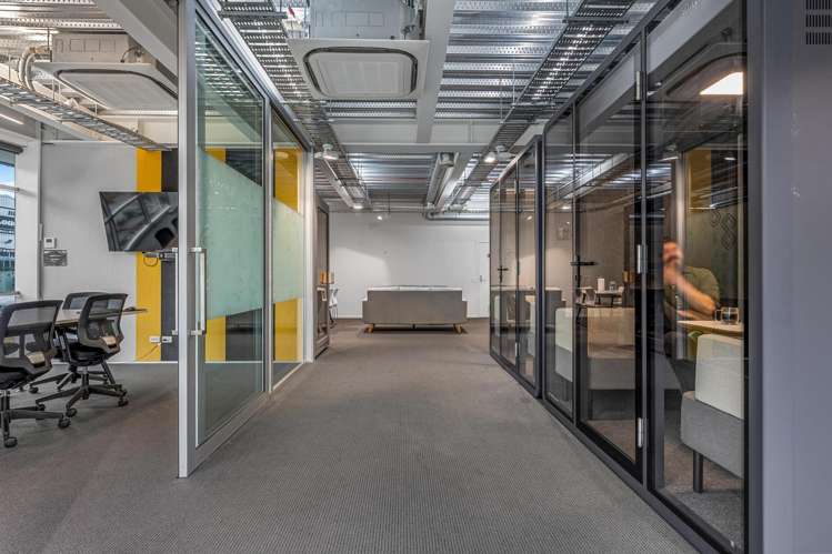 7/2 Distribution Lane Sockburn_4