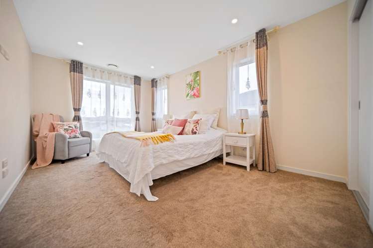 8 Milano Boulevard Karaka_17