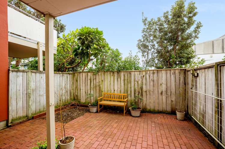 26/305 Evans Bay Parade Hataitai_19