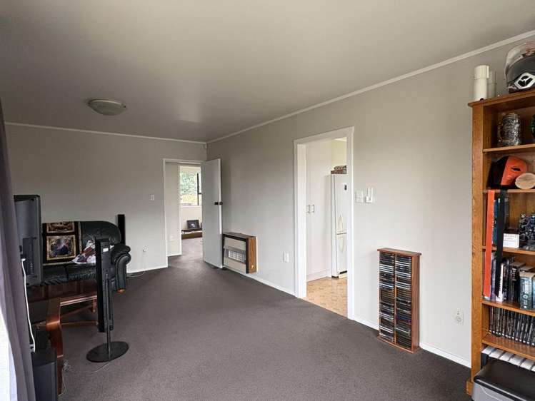 1B Cypress Crescent Pukete_3