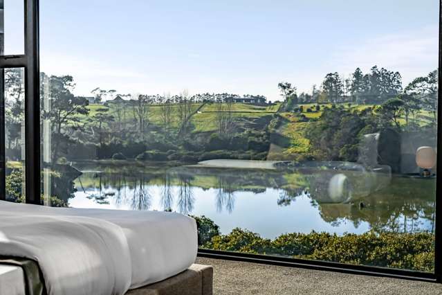 Refined Waterside Living