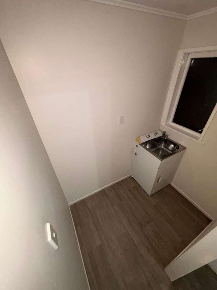  17 Thornlow Street Glendene_12