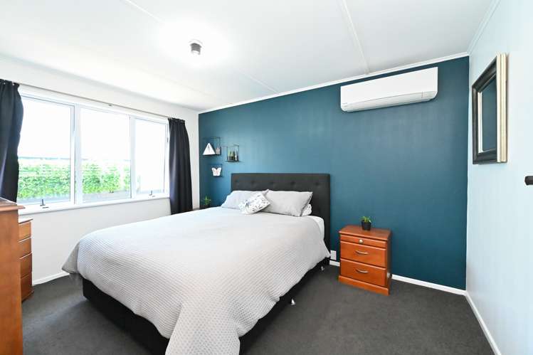 27 Warwick Crescent Taradale_8