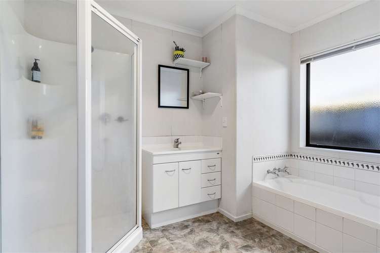 11 Sarah Place Papamoa_10