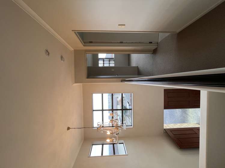 8 Terrasini Drive Flat Bush_19