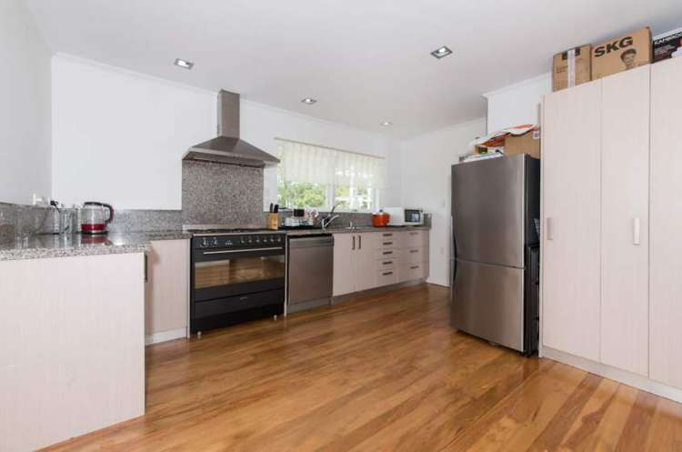 52 Renata Crescent Te Atatu Peninsula_13