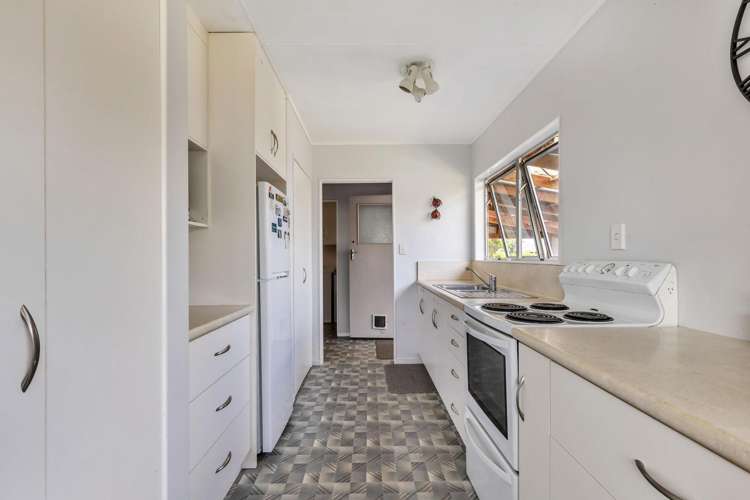 9 Thomason Avenue 11193_1