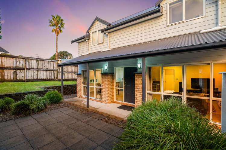 305 Royal Road Massey_21