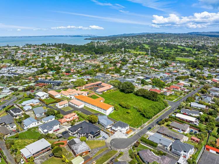 29, 33, and 37 Heaphy Street Blockhouse Bay_8