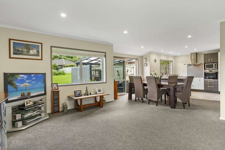 61 Bathurst Crescent Pyes Pa_7