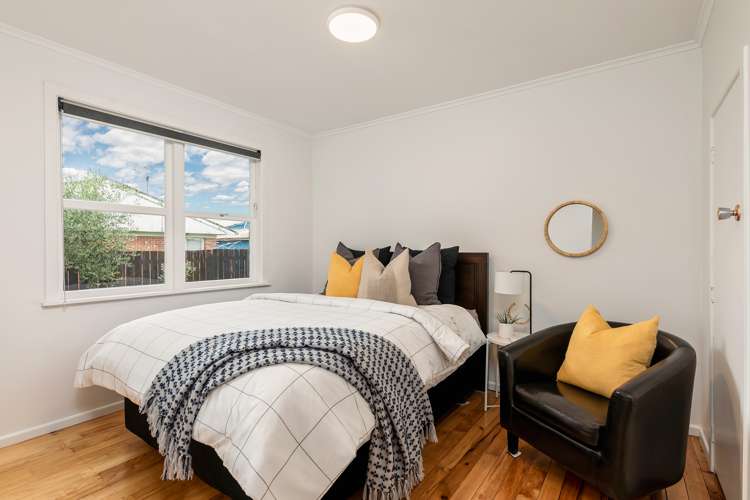 2/10 Walker Road Point Chevalier_9