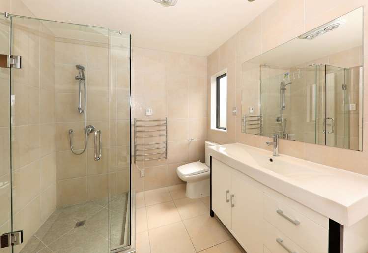 7 Silvana Drive Flat Bush_15