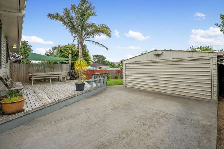 19 Matapouri Road Mangere Bridge_11