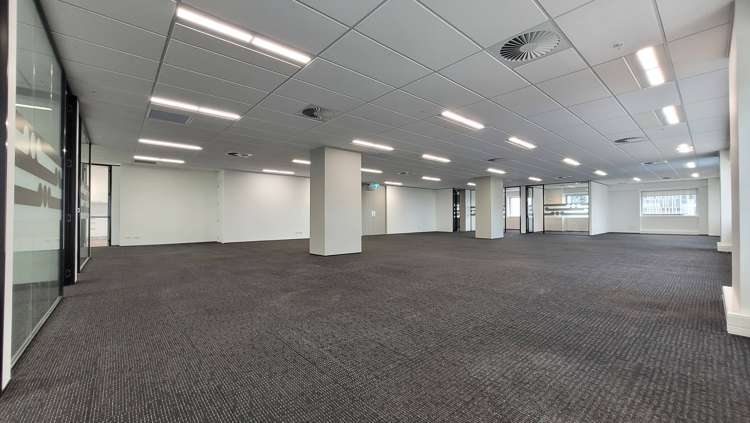 Unit 1 / Level 22/120 Albert Street City Centre_12