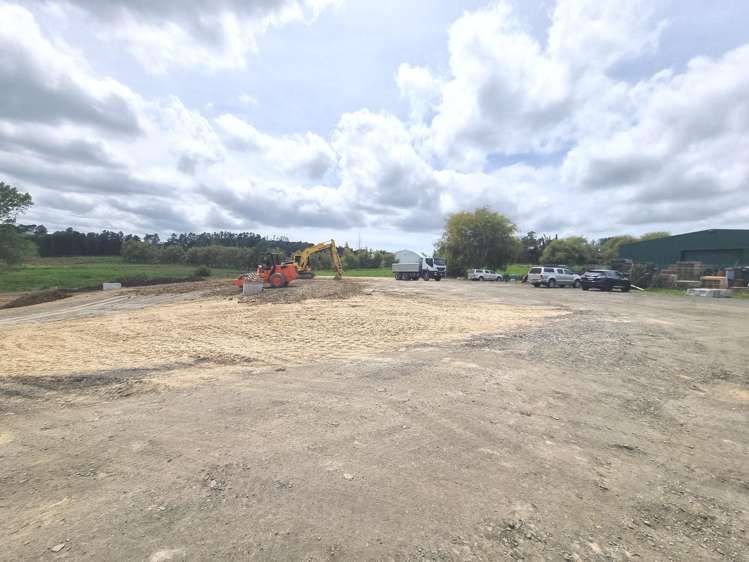 Rear/24 Kahikatea Flat Road Dairy Flat_1