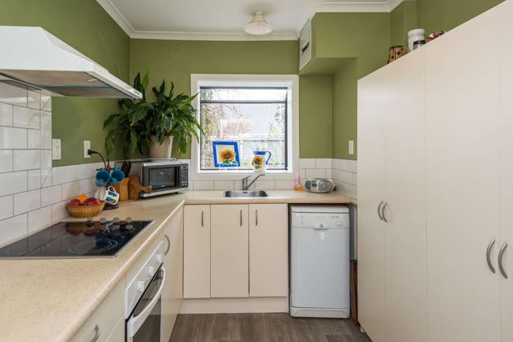 10/27 Cornwall Street_0