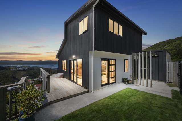 Sun, Space & Spectacular Harbour Views