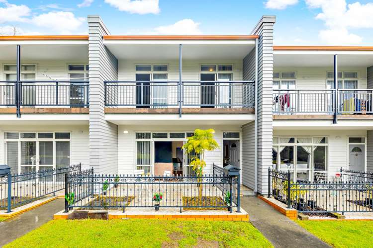 13/44 Carlos Drive Flat Bush_13