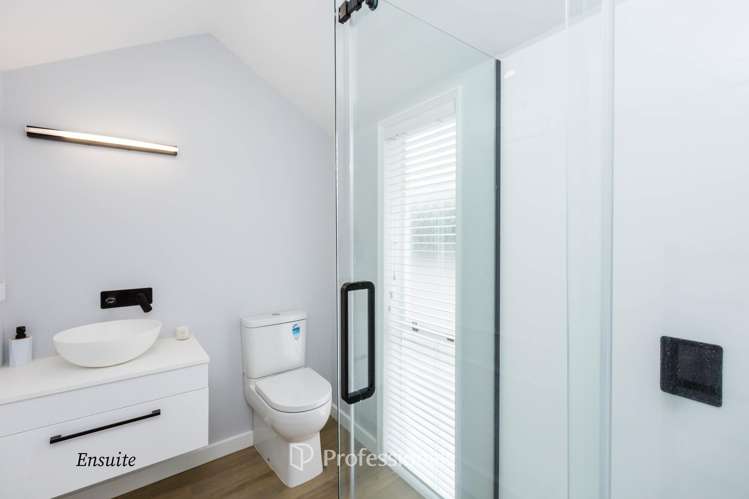 20 Barton Road Heretaunga_17