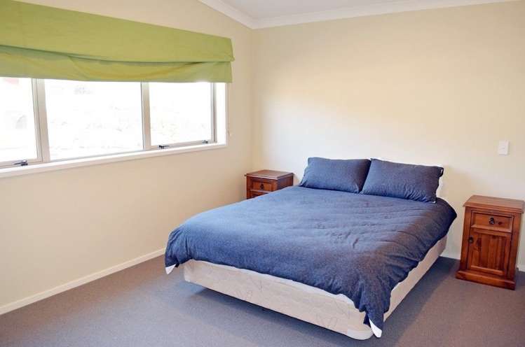 2/15 Tremaine Avenue Taupo_9