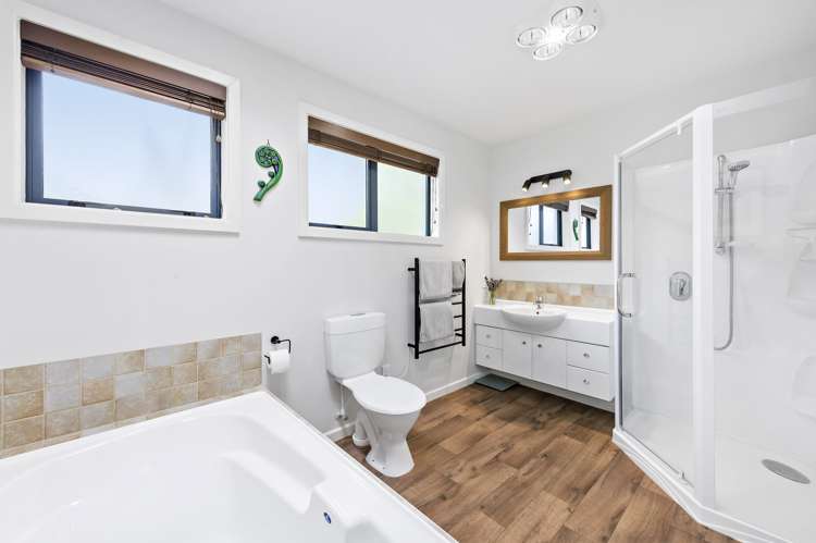 737 Downs Road West Eyreton_19