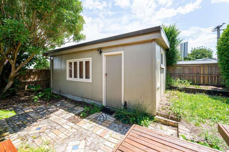 18 Naylor Street Hamilton East_15