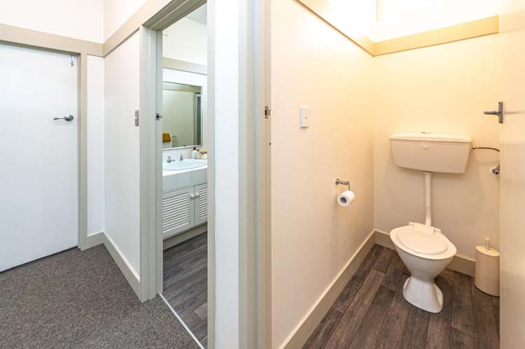 8b Brassey Road Saint Johns Hill_22