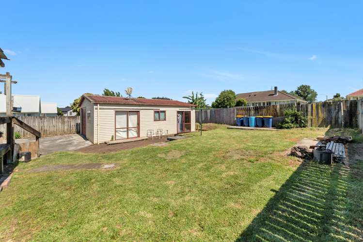 11 Alexander Crescent Otara_12